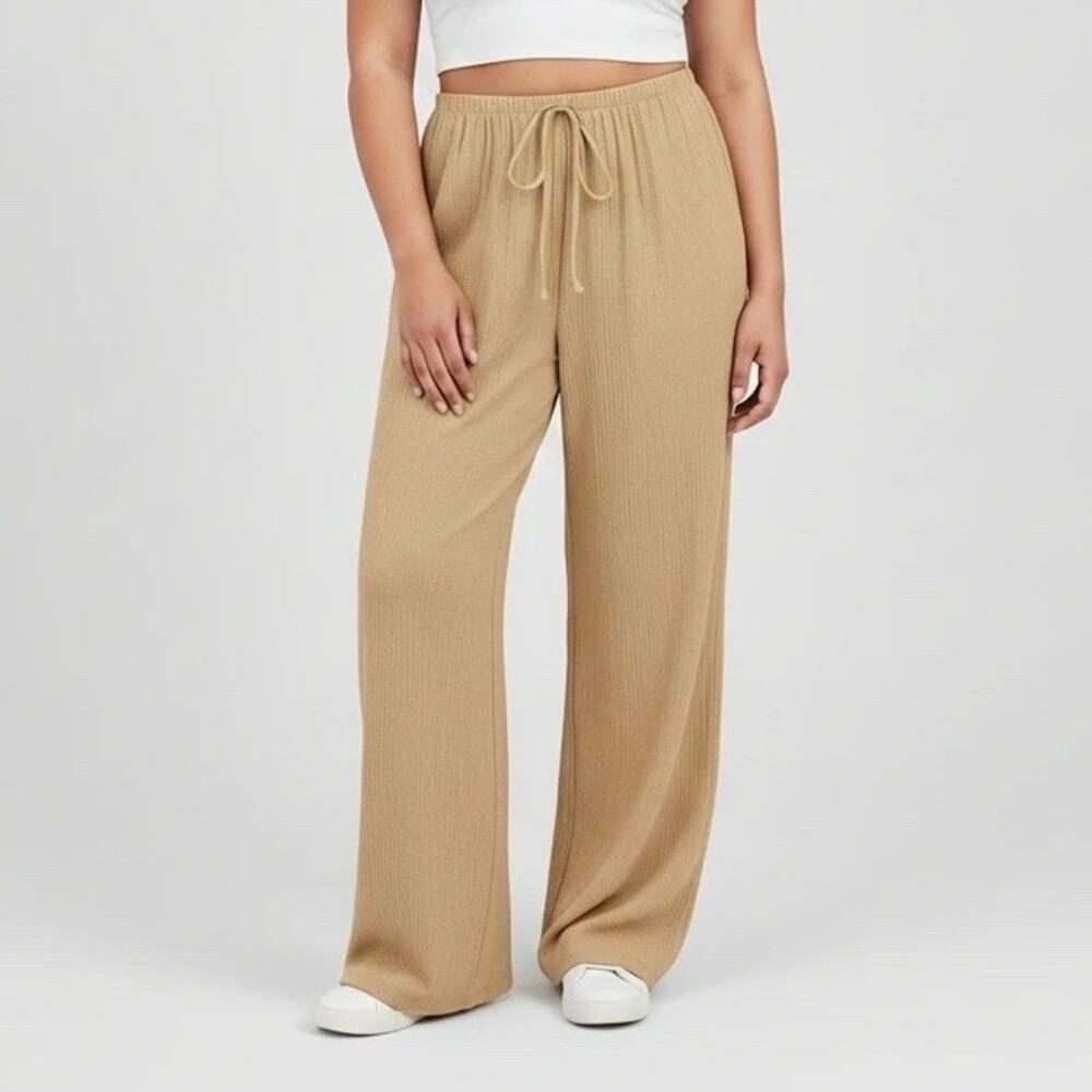 Women’s Size M Tan Ribbed Knit Pull-On Wide Leg Pants